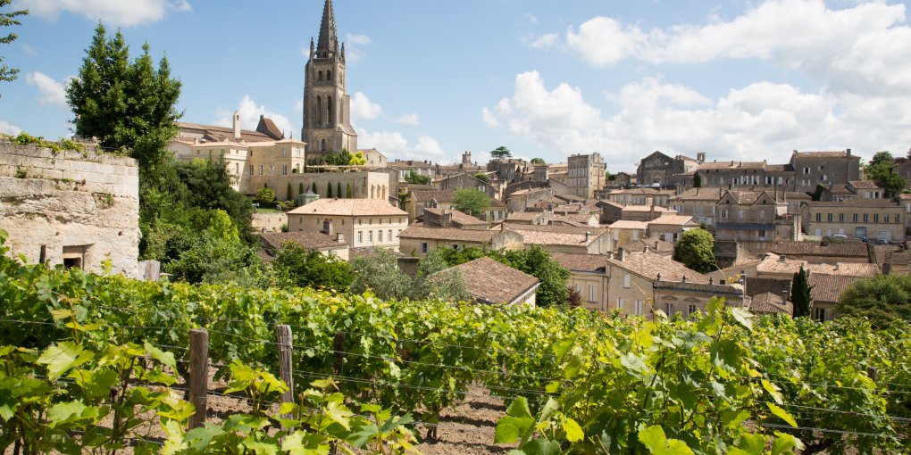 St. Emilion Nouvelle-Aquitaine Bordeaux Frankreich © OceanProd - stock.adobe.com